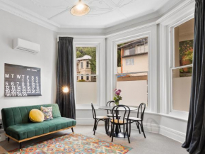 Heritage Honey - Walk to Octagon, Museum & Cafes